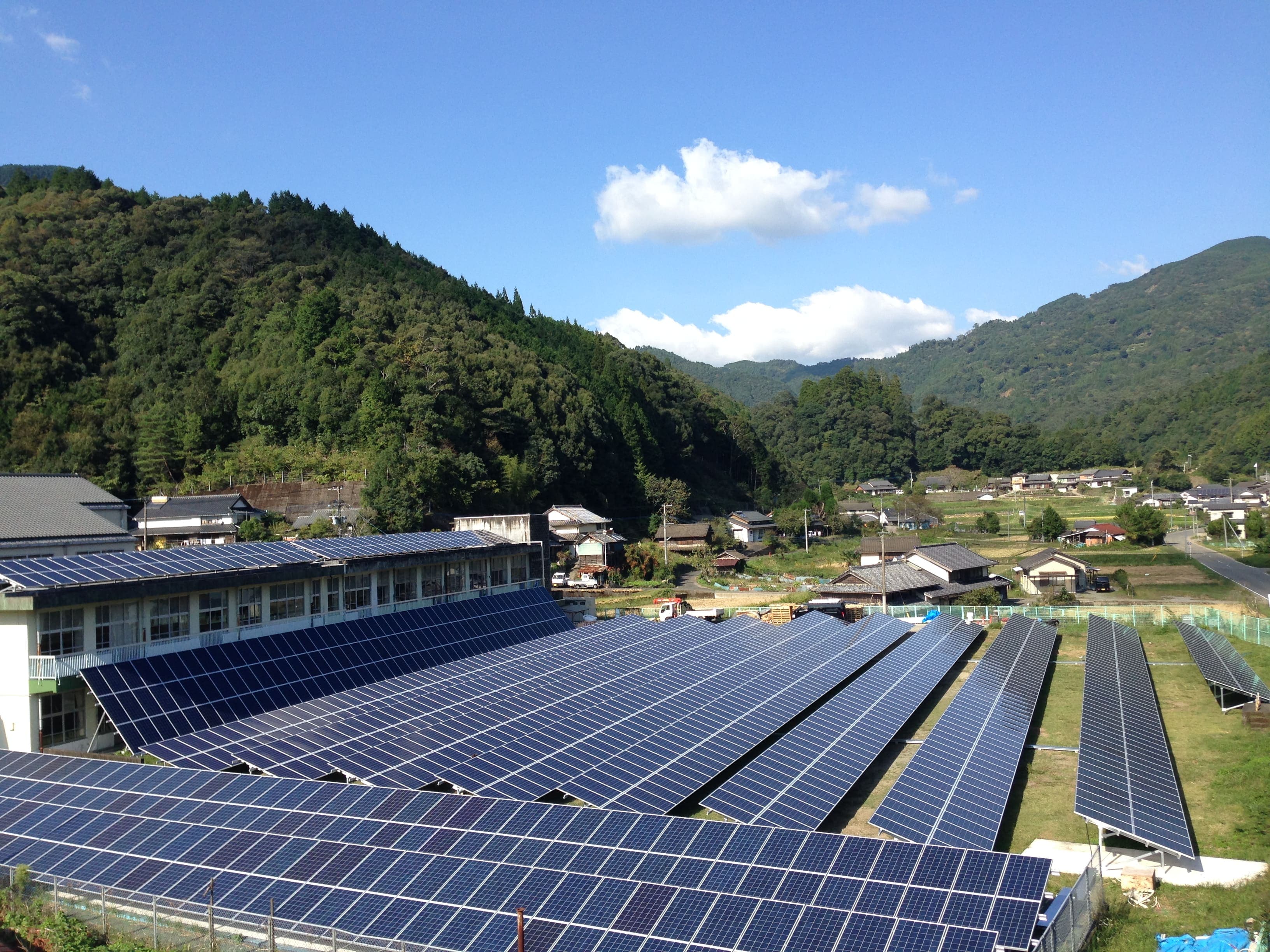 太陽光発電導入のご相談を受け賜ります。