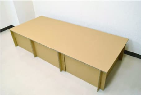 ダンボールベッド「楽床(らくしょう)」