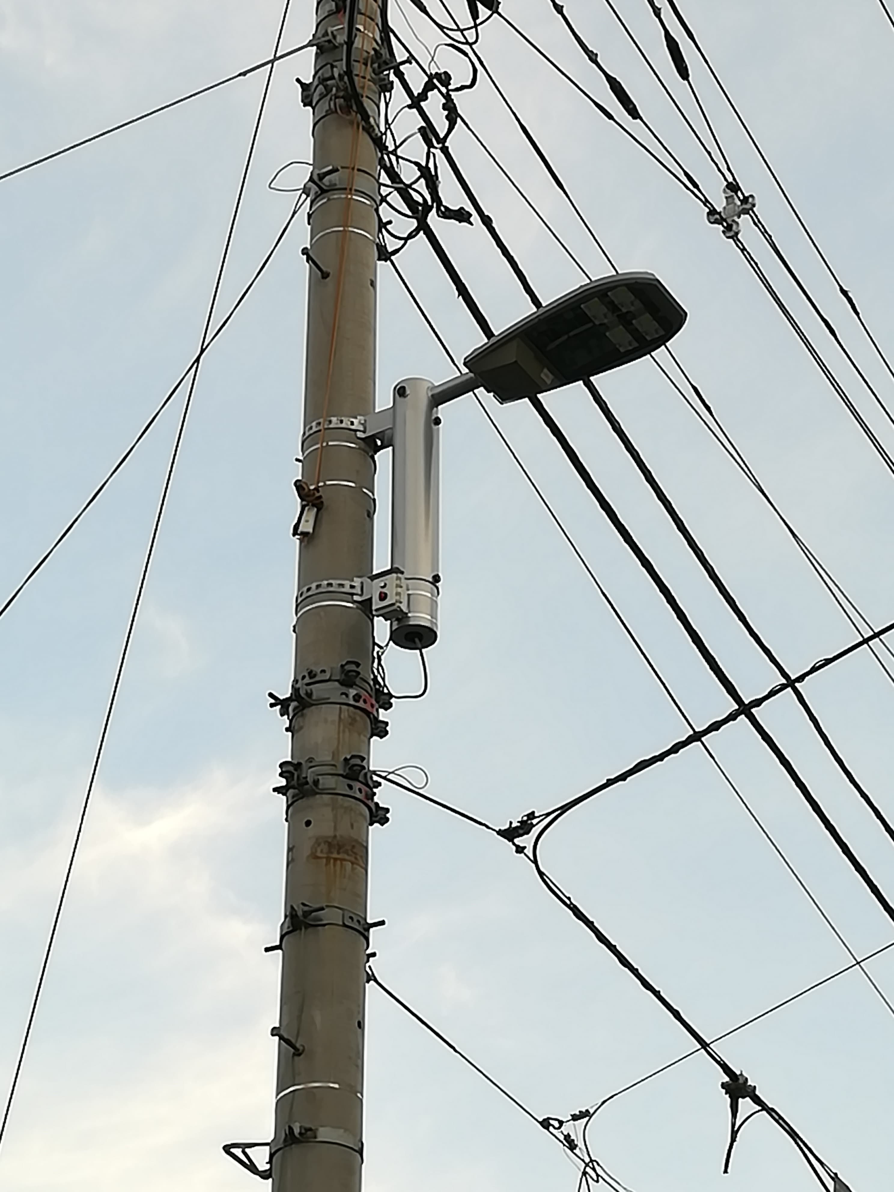 災害・停電時対応型　LED無停電 照明装置「NEW 消えないまちだ君」